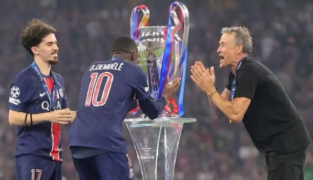 Pelatih Timnas Prancis nilai performa Ousmane Dembele bersama PSG lebih layak diganjar penghargaan tertinggi pemain dunia