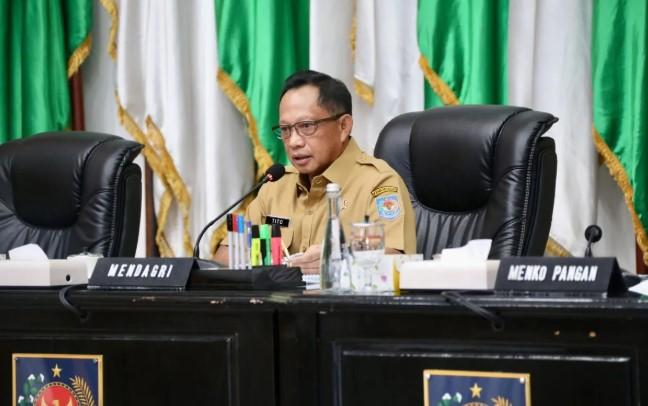 Hadiri Salat Id di Istiqlal, Mendagri Serukan Pemerintah Bekerja Lebih Baik demi Kepentingan Rakyat
