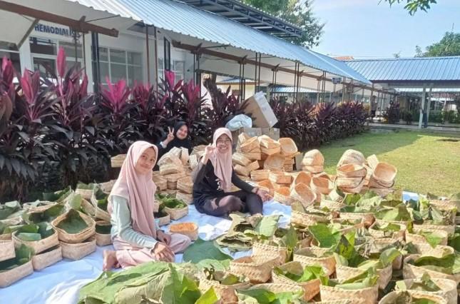 Lazisnu Terapkan “Eco Qurban” di Idul Adha: Distribusi Daging Pakai Besek, Edukasi Umat Jaga Lingkungan
