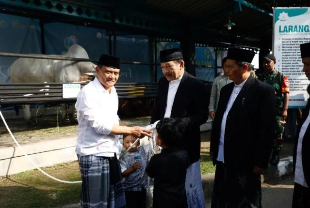 Idul Adha di Jawa Tengah: Ratusan Ribu Hewan Kurban Disalurkan, Gubernur Ahmad Luthfi Tekankan Solidaritas Sosial