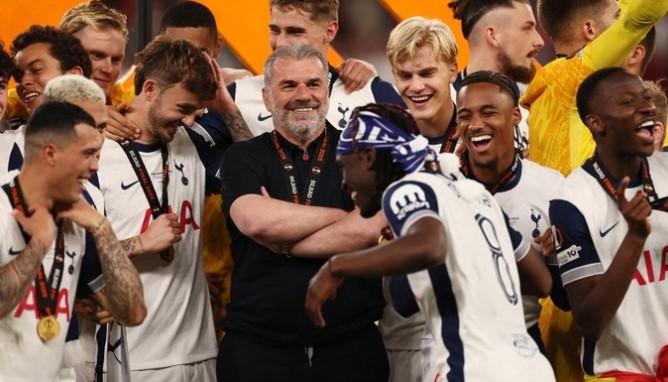 Pemain Marah Besar Setelah Spurs Pecat Postecoglou Usai Juara Liga Europa