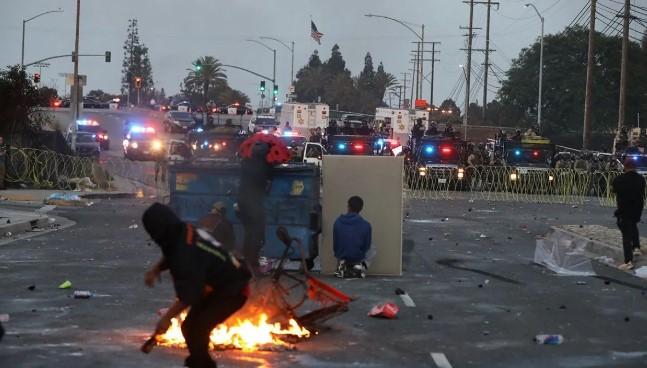 Bentrokan Lanjutan dan Protes Imigrasi di California Tuai Ketegangan antara Pemerintah Pusat dan Negara Bagian