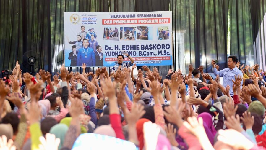 Ibas Pantau Bedah Rumah, Kawal Bantuan dan Aspirasi Warga Pacitan