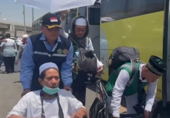 Ribuan Jamaah Kembali ke Makkah, Pelayanan Petugas Diapresiasi