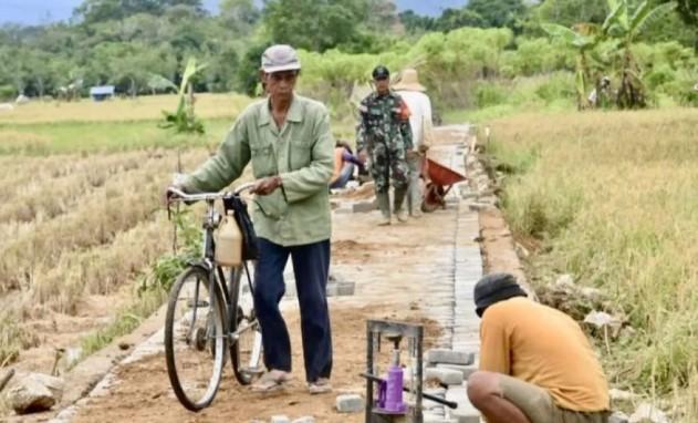 Infrastruktur TMMD Ubah Wajah Desa Pengambau Hilir Luar