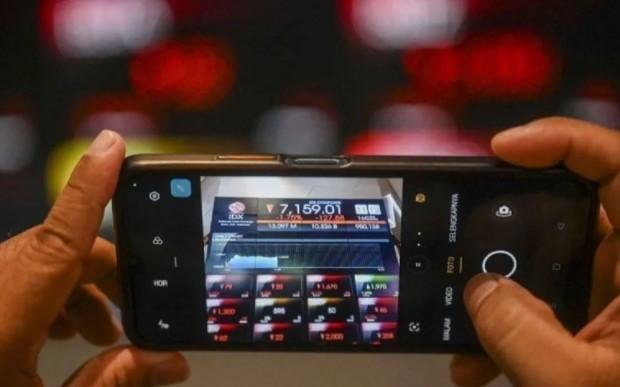 IHSG Naik 23,43 Poin, LQ45 Juga Terkerek 0,46 Persen