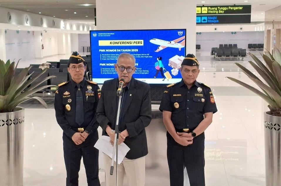 Pemerintah Bebaskan Bea Masuk Rp2,4 Miliar untuk Barang Jamaah Haji