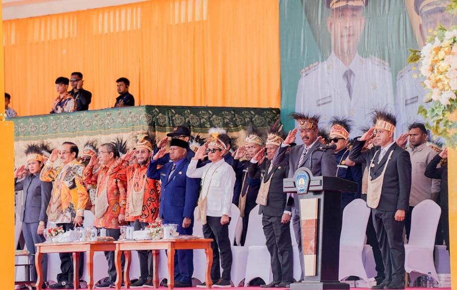 Menteri ESDM Janjikan Tambahan DBH Migas untuk Teluk Bintuni Mulai 2027