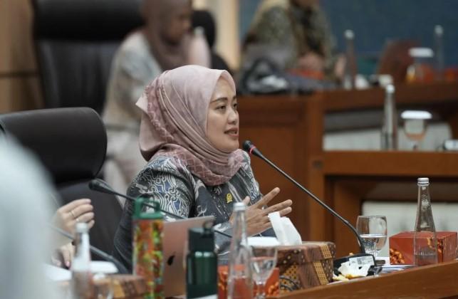Komisi VII Soroti Hambatan Struktural dan Pentingnya Edukasi Keuangan bagi UMKM