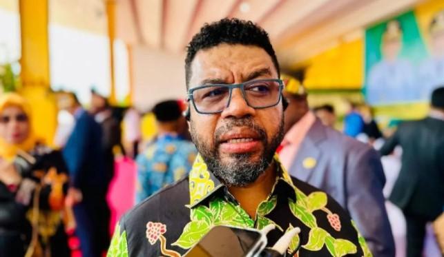 Filep Wamafma Soroti Ketidakkonsistenan Pencabutan IUP dan Ancaman terhadap Keberlanjutan Ekosistem