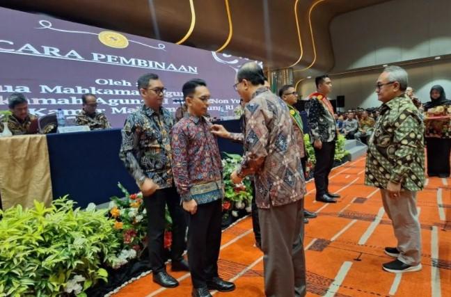 Komitmen Bersihkan Peradilan, Dukungan Presiden Lewat Reformasi Gaji Hakim