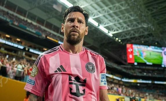 Aksi Seru di Hard Rock Stadium, Elshenawy dan Ustari Jadi Penyelamat