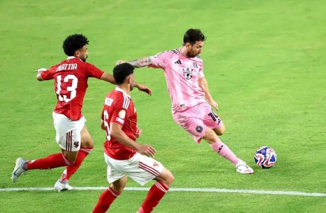 Messi dan Trezeguet Tampil Menyerang, Tapi Kiper Jadi Pahlawan