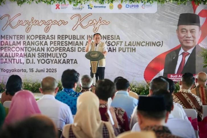 Menkop Tegaskan Semua Notaris Bisa Terbitkan Akta Pendirian Koperasi Desa