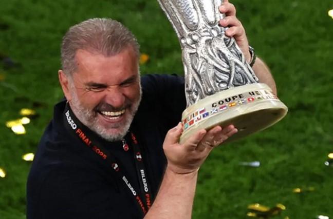 Tottenham Pecat Postecoglou Usai Bawa Trofi Liga Europa, Thomas Frank Resmi Gantikan