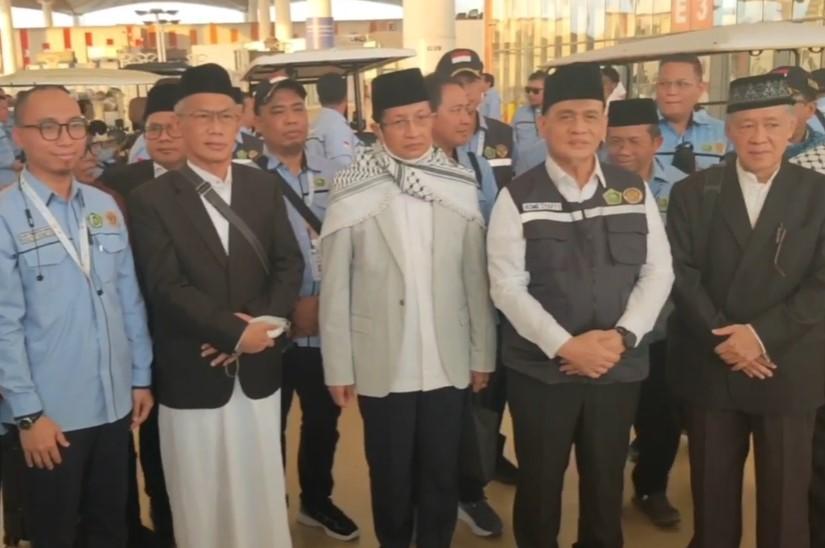 Wamenag Apresiasi Petugas Haji, Sebut Kontribusi Strategis untuk Visi Indonesia Emas 2045