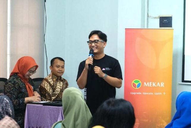 Kolaborasi PT Mekar, Koperasi AKR, dan Yayasan Trilaksmi Dorong UMKM Perempuan Naik Kelas dan Bebas dari Jerat Pinjol