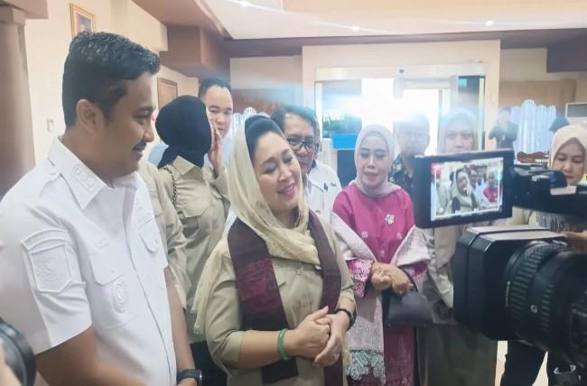 DPR Dukung Penuh Pembangunan 25 Ribu Gudang Darurat Bulog, Solusi Cepat Atasi Penumpukan Hasil Panen
