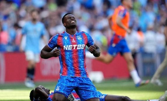 Liverpool Incar Marc Guehi untuk Gantikan Quansah yang Dibidik Bayer Leverkusen