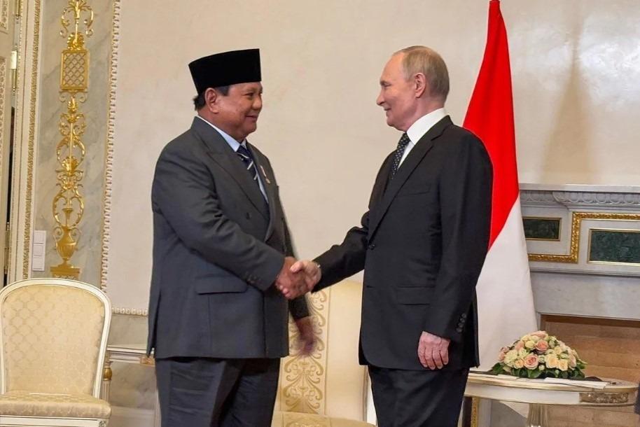Pertemuan Prabowo dan Putin Bahas Dukungan BRICS Hingga Evakuasi WNI di Iran dan Israel