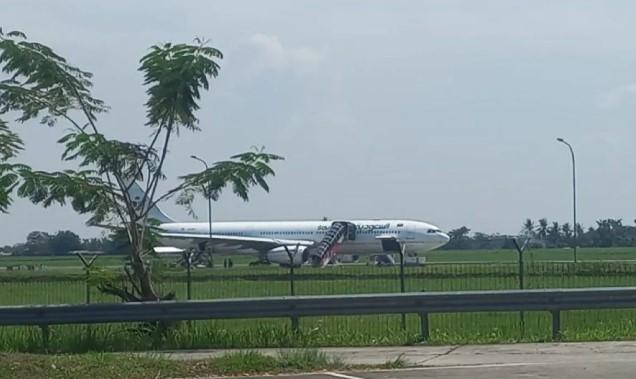 Polda Sumut dan TNI Sterilisasi Pesawat Saudia Arabia SVA-5688 usai Ancaman Bom, Jemaah Haji Dievakuasi