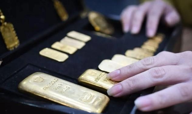 Harga Emas Antam Naik Rp6.000 Jadi Rp1.942.000 per Gram, Buyback Tembus Rp1.786.000