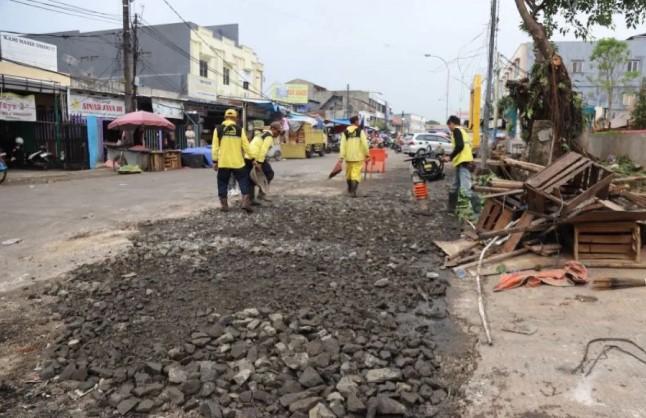 DPUPR Kota Tangerang Mulai Pengaspalan Akses ke Pasar Anyar, Siap Gerakkan Ekonomi dan Wisata Kuliner