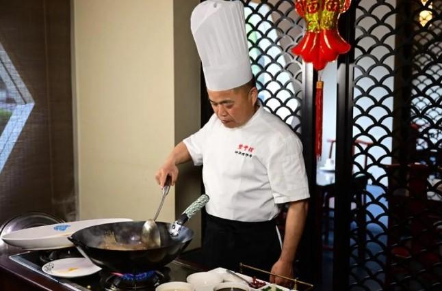 Industri Ikan Mandarin Fermentasi Khas Huizhou Tembus Nilai Produksi 5,7 Miliar Yuan di Huangshan