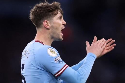 John Stones Ingin Bertahan di Manchester City meski Masuk Daftar Jual, Guardiola Pertimbangkan Regenerasi Skuad