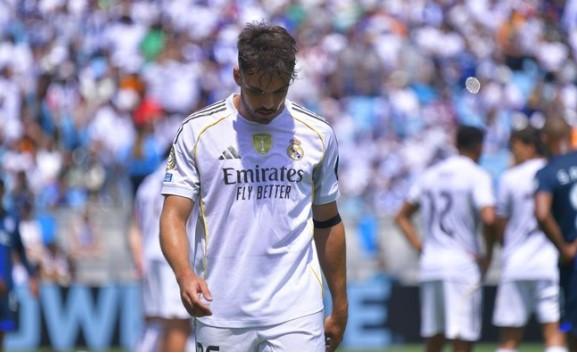 Raul Asencio Kembali Bikin Blunder, Courtois Beri Peringatan dan Dukungan Usai Kartu Merah di Piala Dunia Antarklub