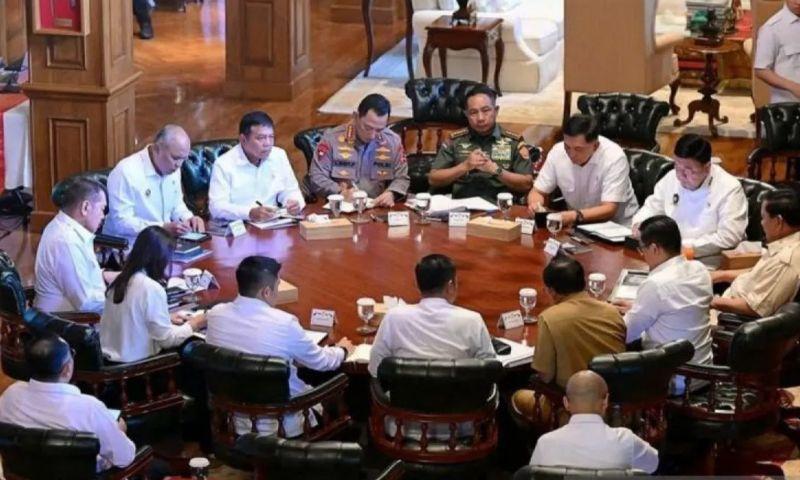 Presiden Prabowo Pimpin Rapat Darurat Bahas Krisis Timur Tengah dan Dampaknya terhadap Indonesia