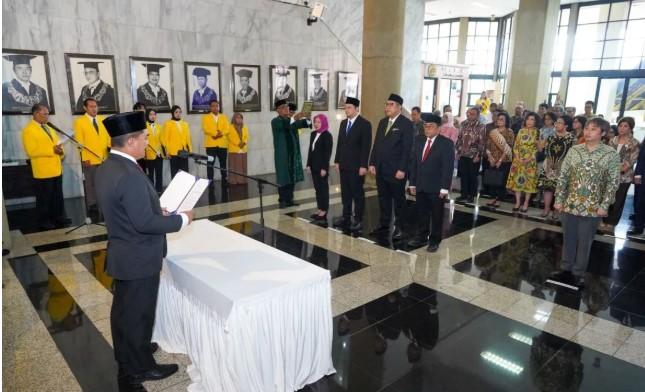 UI Lantik Empat Pimpinan Baru, Rektor Tekankan Peningkatan Daya Saing Global dan Peran Inklusif Kampus