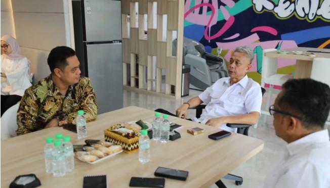 Wamensos Arahkan Pemkab Jepara Bangun Sekolah Rakyat dan Benahi Data Penerima PBI Jaminan Kesehatan
