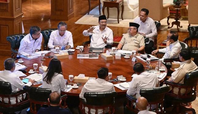 Mensos Minta Presiden Prabowo Beri Pembekalan Langsung kepada Guru Sekolah Rakyat