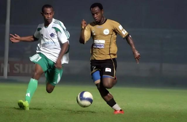 John Tarkpor, Mantan Gelandang Persebaya, Meninggal Dunia di Liberia