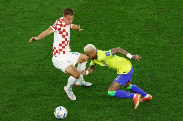 Neymar Resmi Perpanjang Kontrak di Santos hingga Akhir 2025, Tegaskan Komitmen Meski Diterpa Kritik