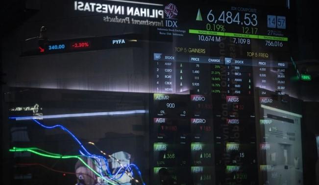 IHSG Dibuka Menguat 9,71 Poin ke Level 6.841, Bursa Kamis Pagi Bergerak Positif