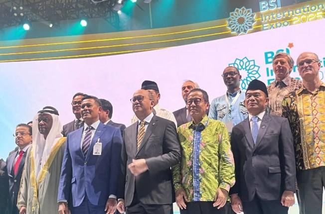 OJK Dorong Pendalaman Pasar Keuangan Syariah untuk Tingkatkan Inklusi Nasional