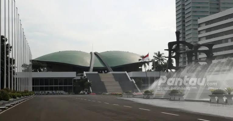 Kerja Sama DPR–Mandiri Diperpanjang, Ada Kredit Rumah dan Mobil