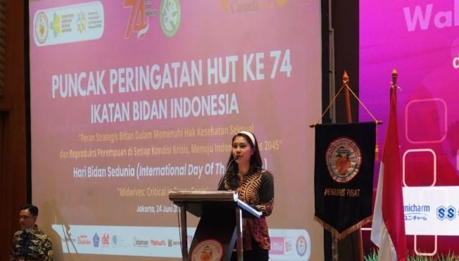 Kemendukbangga Apresiasi Peran Bidan sebagai Ujung Tombak Pembangunan Keluarga Menuju Indonesia Emas 2045