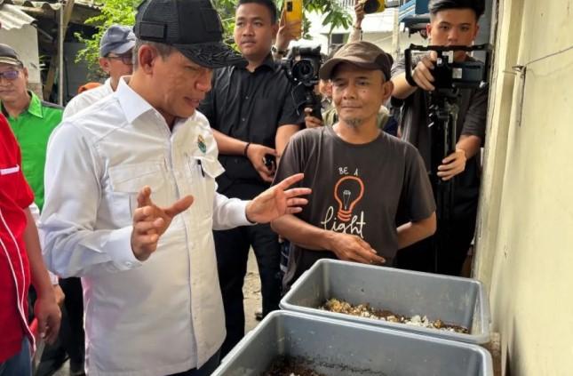Menteri LH Desak RDF Rorotan Segera Beroperasi Juli, Sampah Harus Dipilah untuk Cegah Bau
