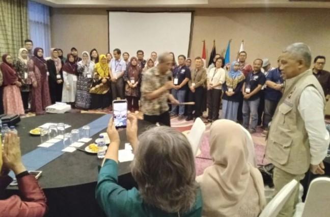 Indonesia Peringkat 3 Dunia Kasus Stroke, Yastroki Latih Relawan RT-RW Tangani Darurat