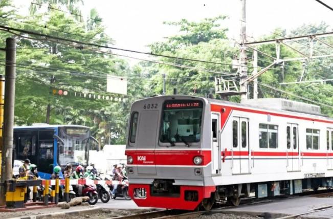 KAI Imbau Kepatuhan di Perlintasan Sebidang Usai Tabrakan KRL dan Truk di Tangerang
