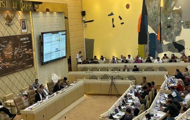 DPR RI Bahas Putusan MK soal Pemisahan Pemilu, Revisi Banyak UU Jadi Perhatian Utama