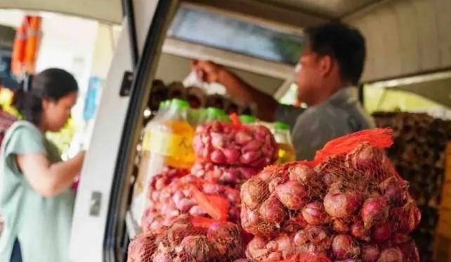 Harga Pangan 30 Juni 2025: Mayoritas Komoditas Turun, Bapanas Catat Penurunan Signifikan pada Bawang, Cabai, dan Daging