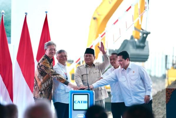 Presiden Prabowo Resmikan Proyek Ekosistem Baterai Listrik, Pertamina NRE Ambil Peran Utama di Industri Hijau