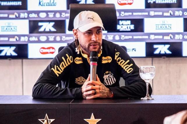 Neymar Jr Tegaskan Tetap Bermain Sepak Bola Selama Tubuh Masih Mampu: "Cinta Saya Tidak Akan Pernah Berakhir"