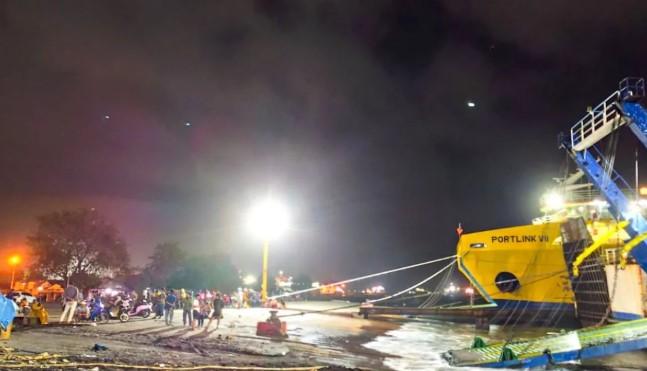 Kapal Feri KMP Tunu Pratama Jaya Tenggelam di Selat Bali, 65 Orang dan 22 Kendaraan Masih Dicari