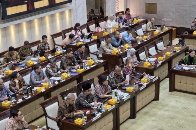 Danantara Diingatkan Jangan Dominan, Sri Mulyani Tekankan Peran Katalis Investasi Swasta