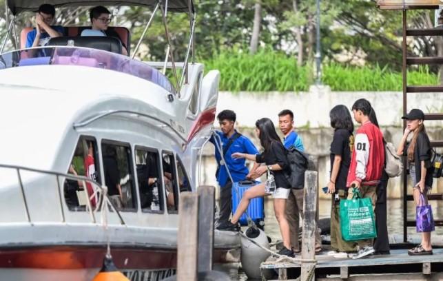 Gubernur DKI Jakarta Resmikan Kapal Paus 2 dan Paus 3 untuk Tingkatkan Wisata ke Kepulauan Seribu